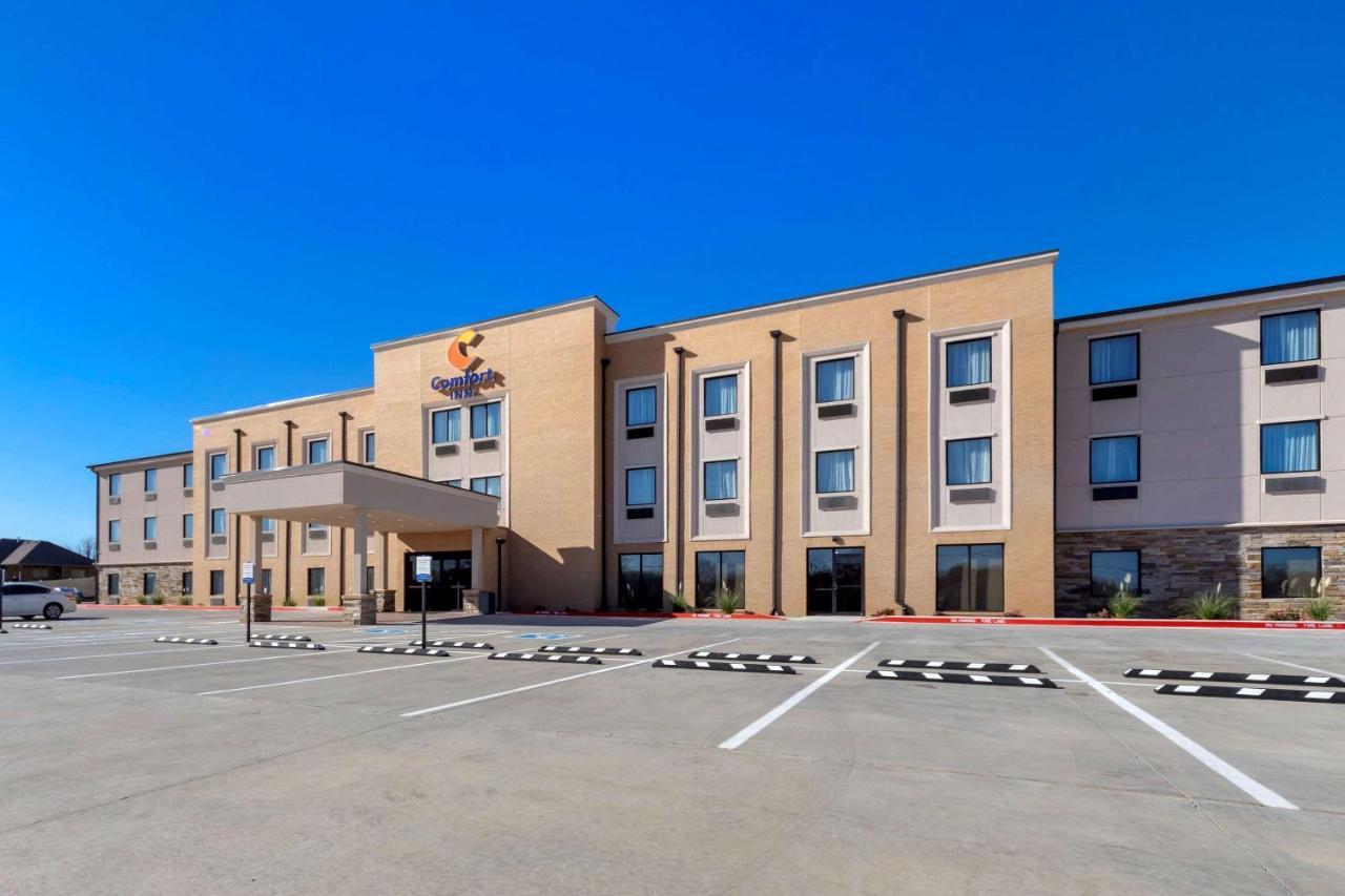 Comfort Inn & Suites Harrah Choctaw Екстериор снимка