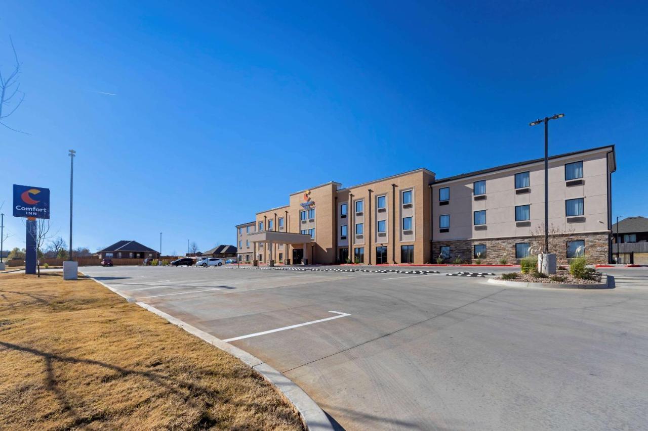 Comfort Inn & Suites Harrah Choctaw Екстериор снимка