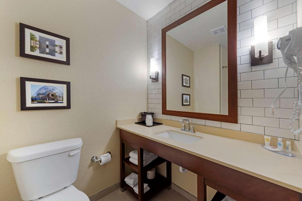 Comfort Inn & Suites Harrah Choctaw Екстериор снимка