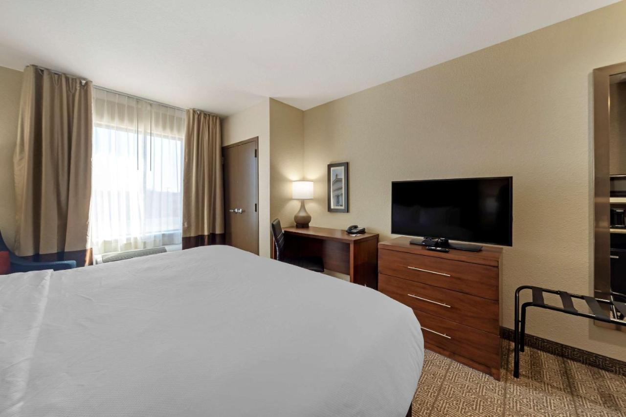 Comfort Inn & Suites Harrah Choctaw Екстериор снимка