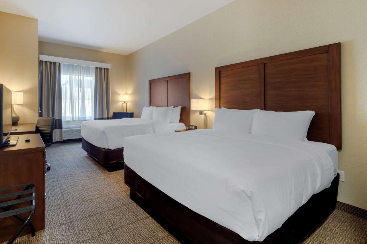Comfort Inn & Suites Harrah Choctaw Екстериор снимка
