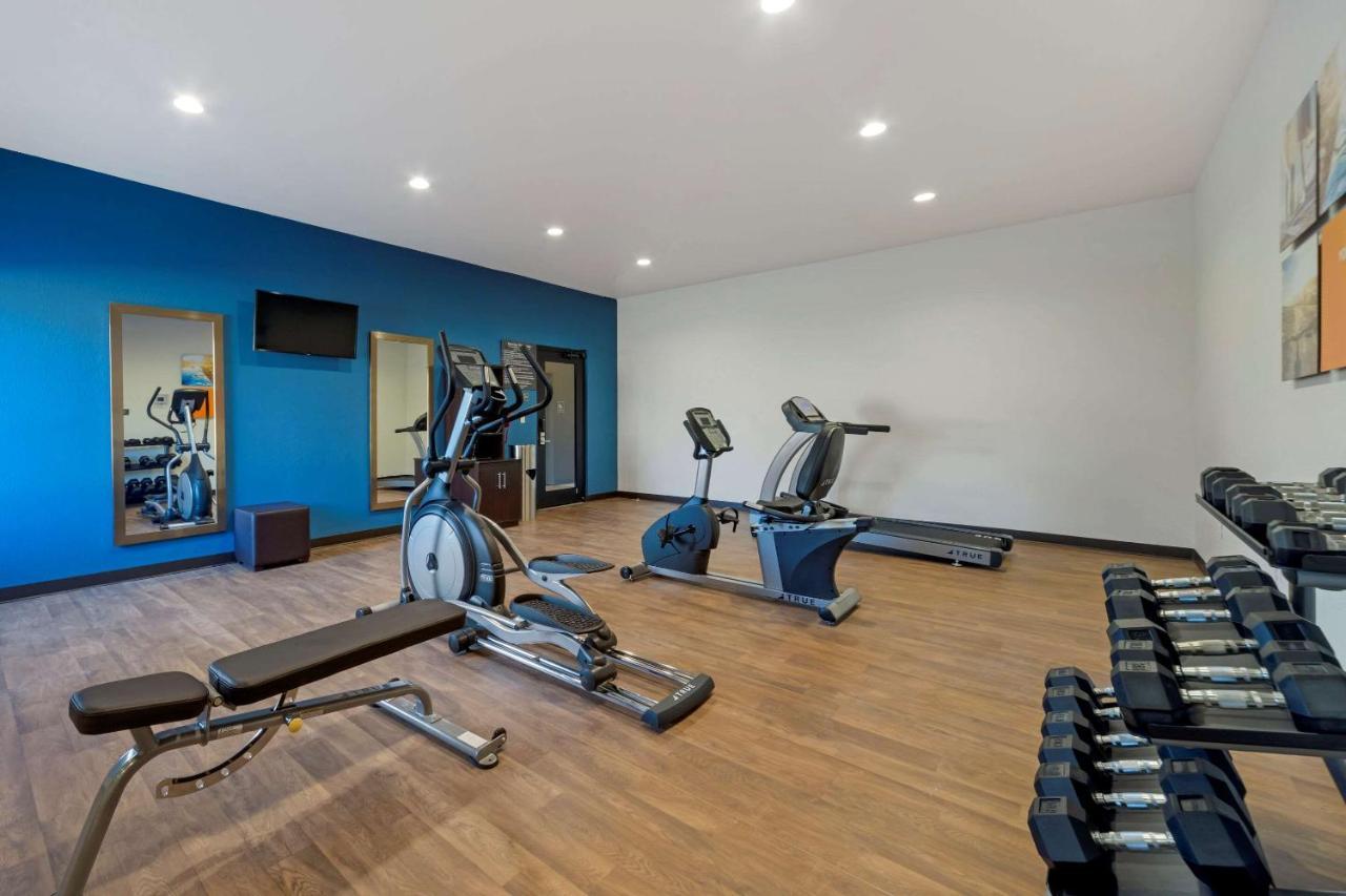 Comfort Inn & Suites Harrah Choctaw Екстериор снимка