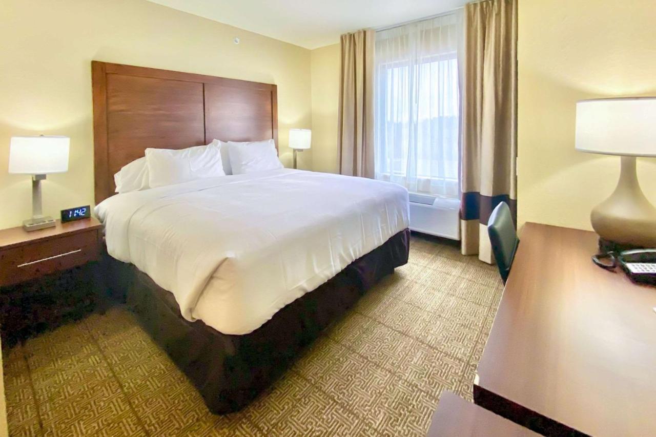 Comfort Inn & Suites Harrah Choctaw Екстериор снимка